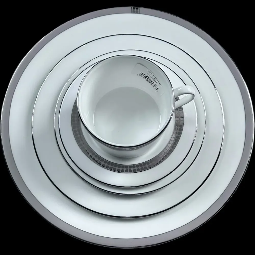 RARE NIB Kate Spade For Lenox  Noel Platinum 5 Piece Place Setting China Set
